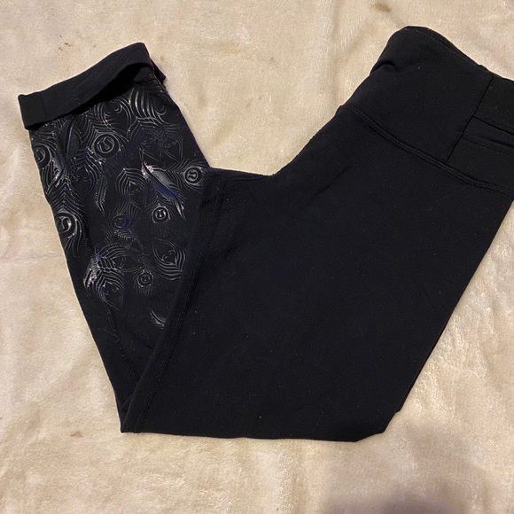 Lululemon peacock crop pants black size 4 - Picture 2 of 7